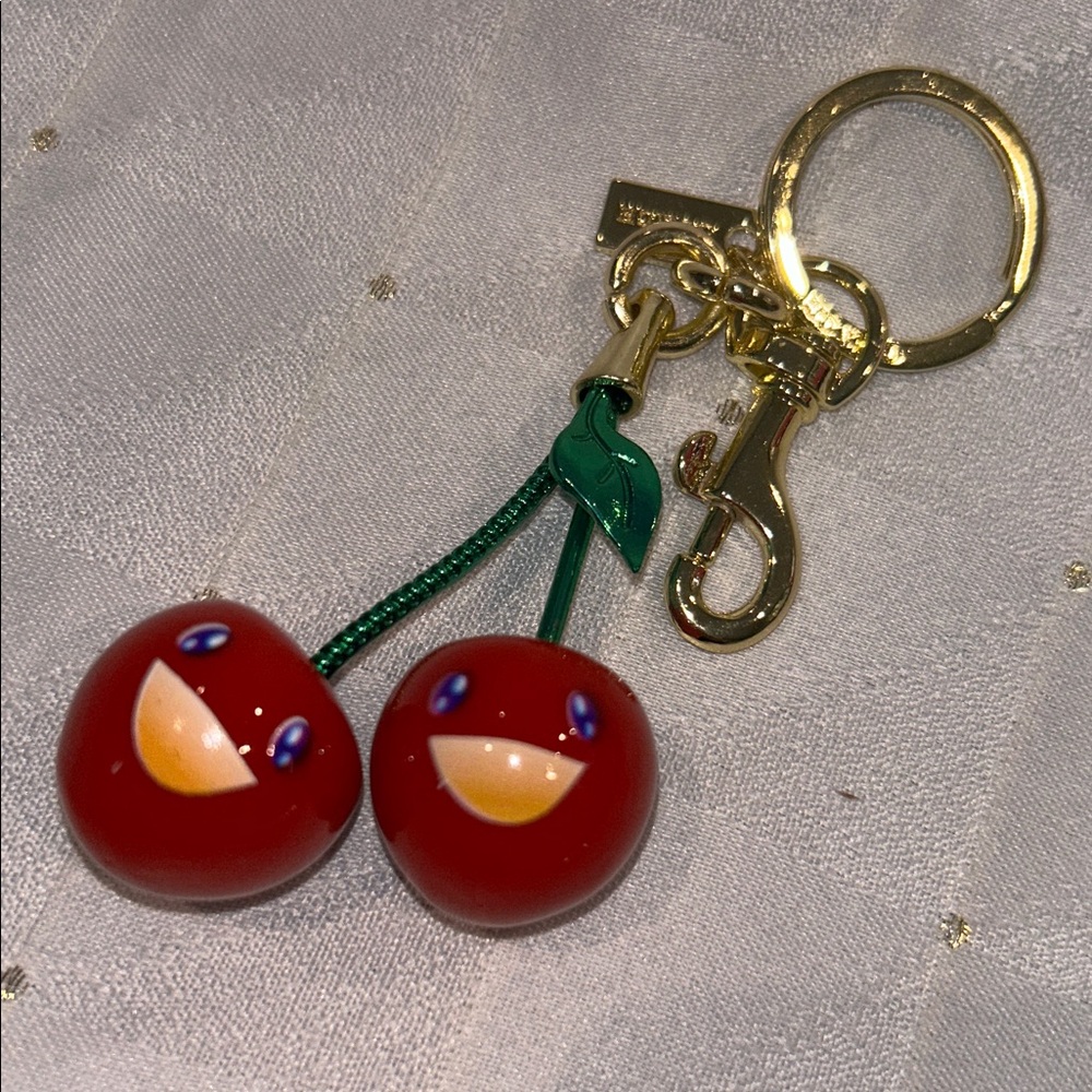🍒 CHERRY BAG CHARM 🍒 - Picture 2 of 5